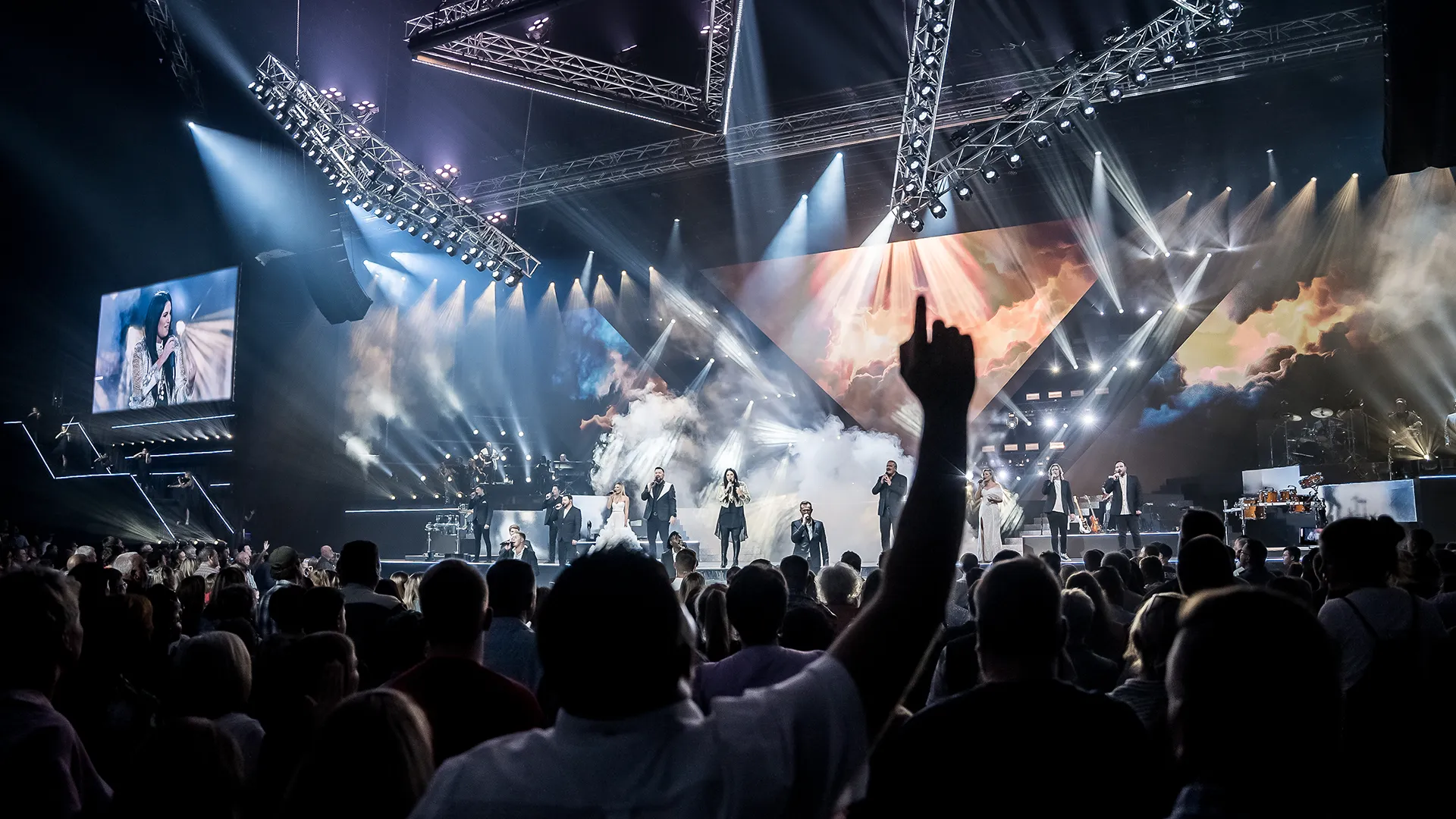 098   AIG 29 Copy - MGG Event Production Portfolio